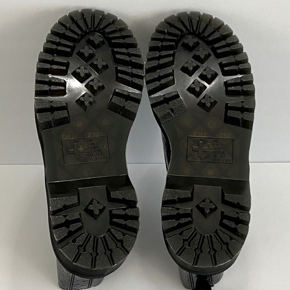 NEW SINCLAIR LEOPARD EMBOSS PATENT LEATHER PLATFORM BOOTS - Picture 8 of 9